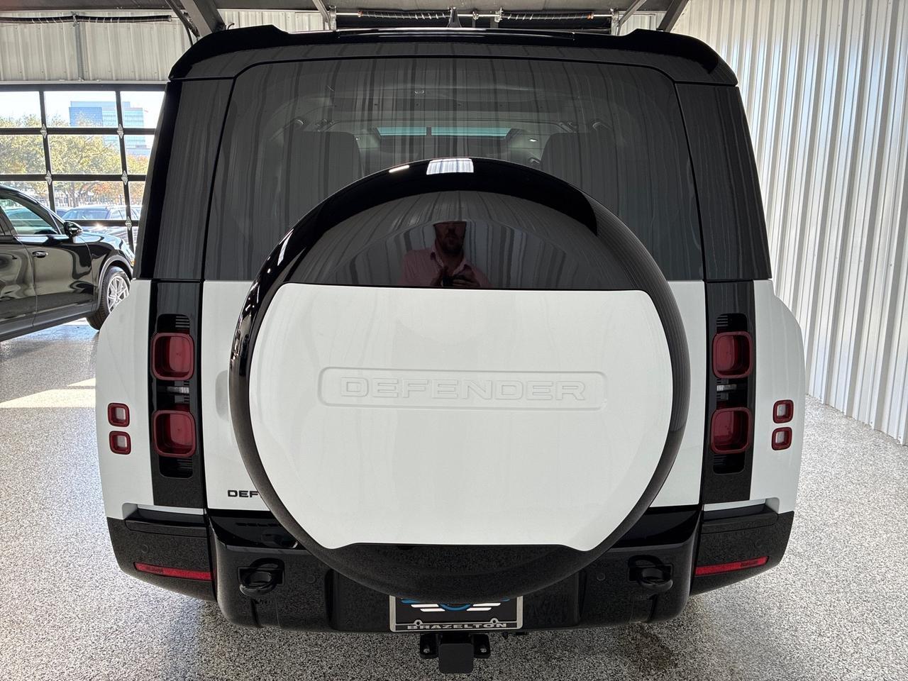 2025 Land Rover Defender X-Dynamic SE, Heat & Cool 2nd Row Captain Chairs, Cold Climate P Houston TX