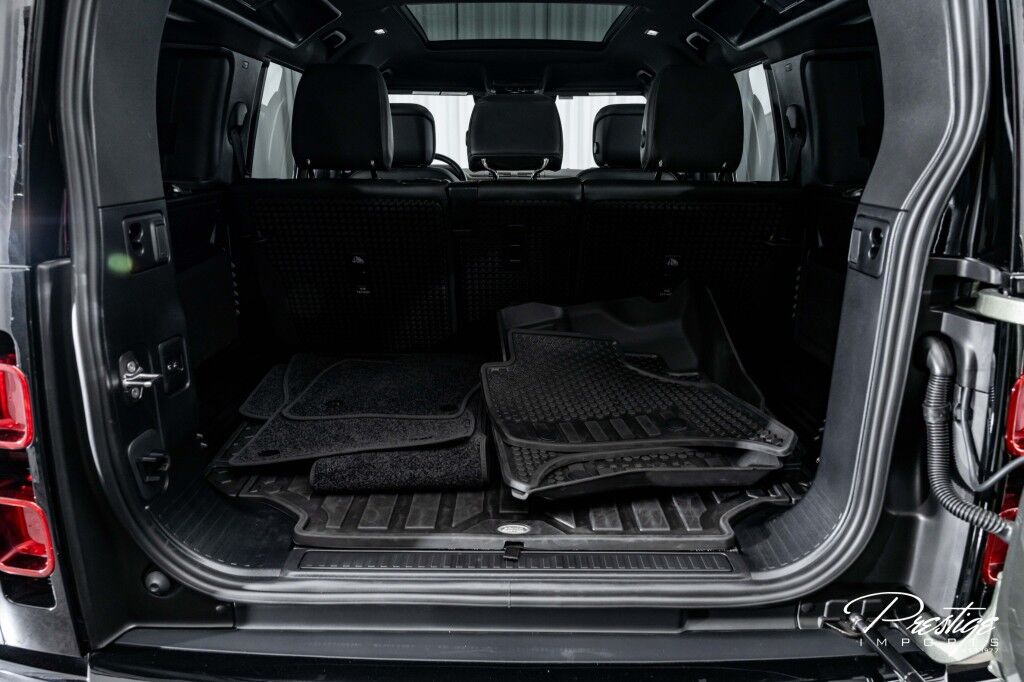 2025 Land Rover Defender X-Dynamic SE North Miami Beach FL