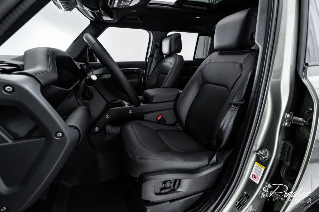 2025 Land Rover Defender X-Dynamic SE North Miami Beach FL