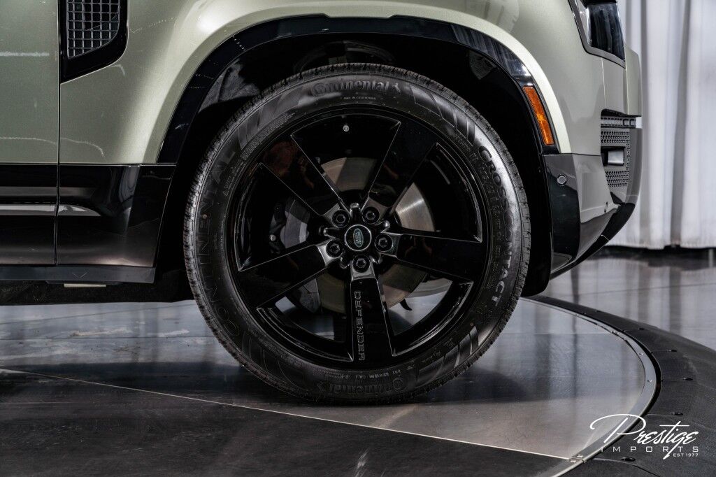 2025 Land Rover Defender X-Dynamic SE North Miami Beach FL