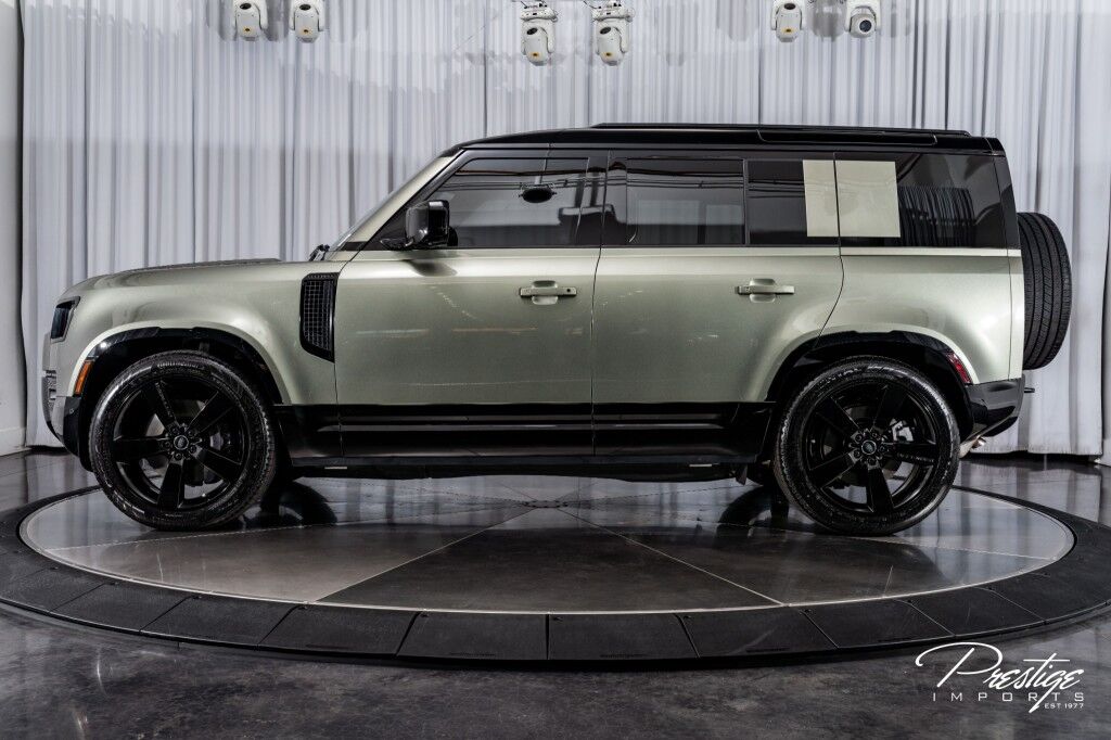 2025 Land Rover Defender X-Dynamic SE North Miami Beach FL