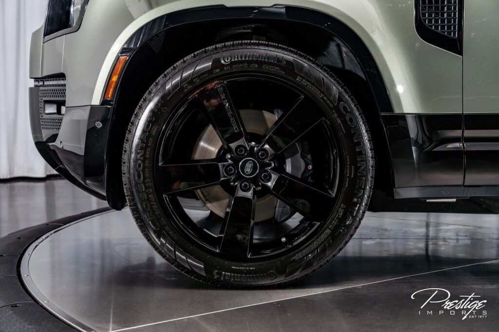 2025 Land Rover Defender X-Dynamic SE North Miami Beach FL