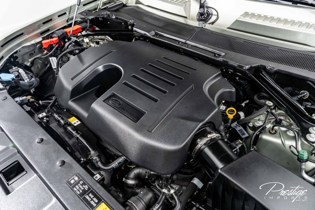 2025 Land Rover Defender X-Dynamic SE North Miami Beach FL