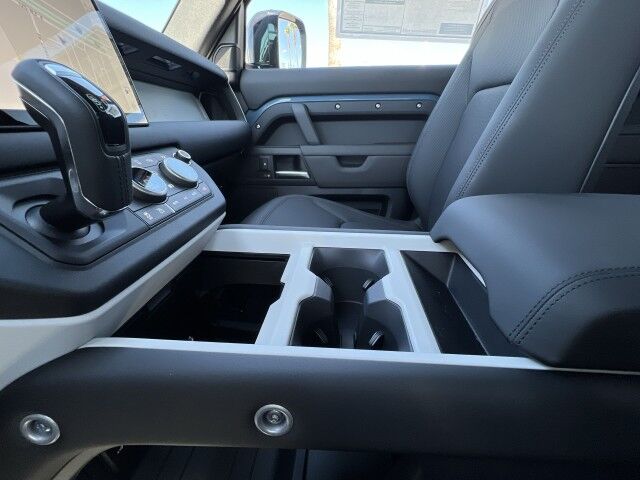 2025 Land Rover Defender X-Dynamic SE San Juan TX