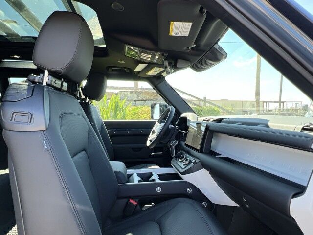 2025 Land Rover Defender X-Dynamic SE San Juan TX