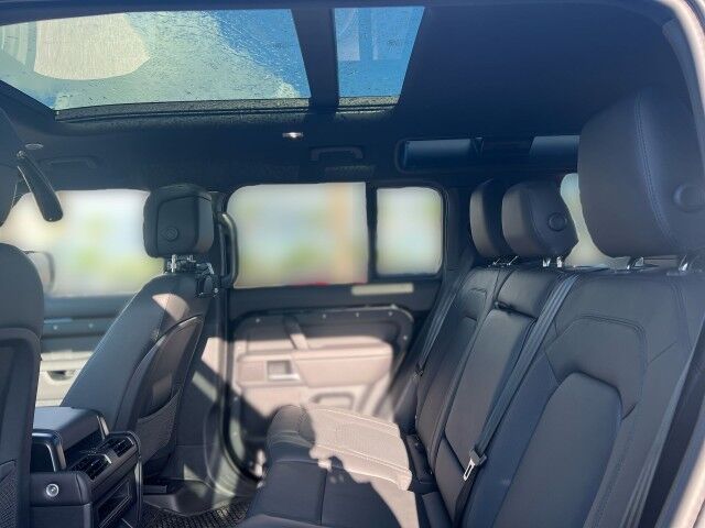 2025 Land Rover Defender X-Dynamic SE San Juan TX