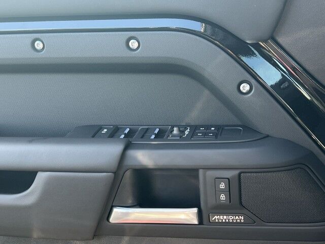 2025 Land Rover Defender X-Dynamic SE San Juan TX