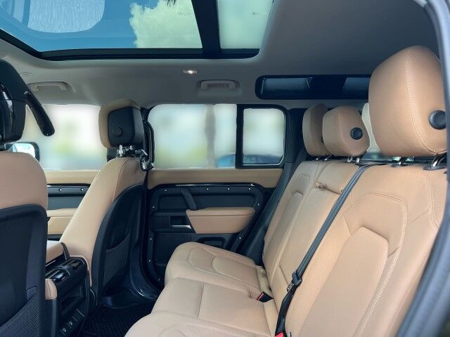 2025 Land Rover Defender X-Dynamic SE San Juan TX