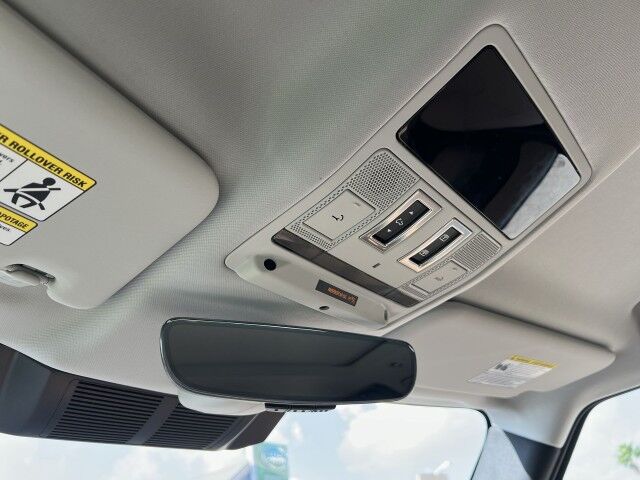 2025 Land Rover Defender X-Dynamic SE San Juan TX