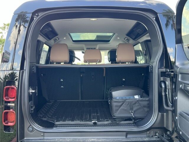 2025 Land Rover Defender X-Dynamic SE San Juan TX