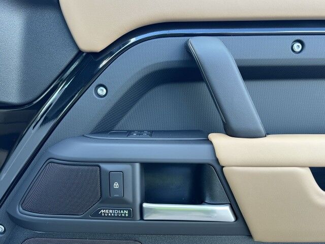 2025 Land Rover Defender X-Dynamic SE San Juan TX