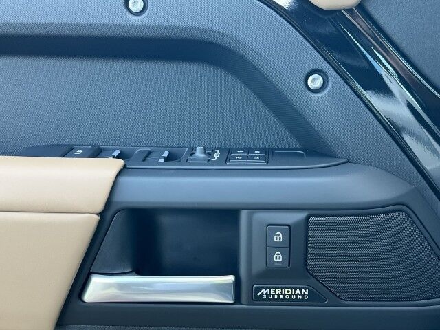 2025 Land Rover Defender X-Dynamic SE San Juan TX