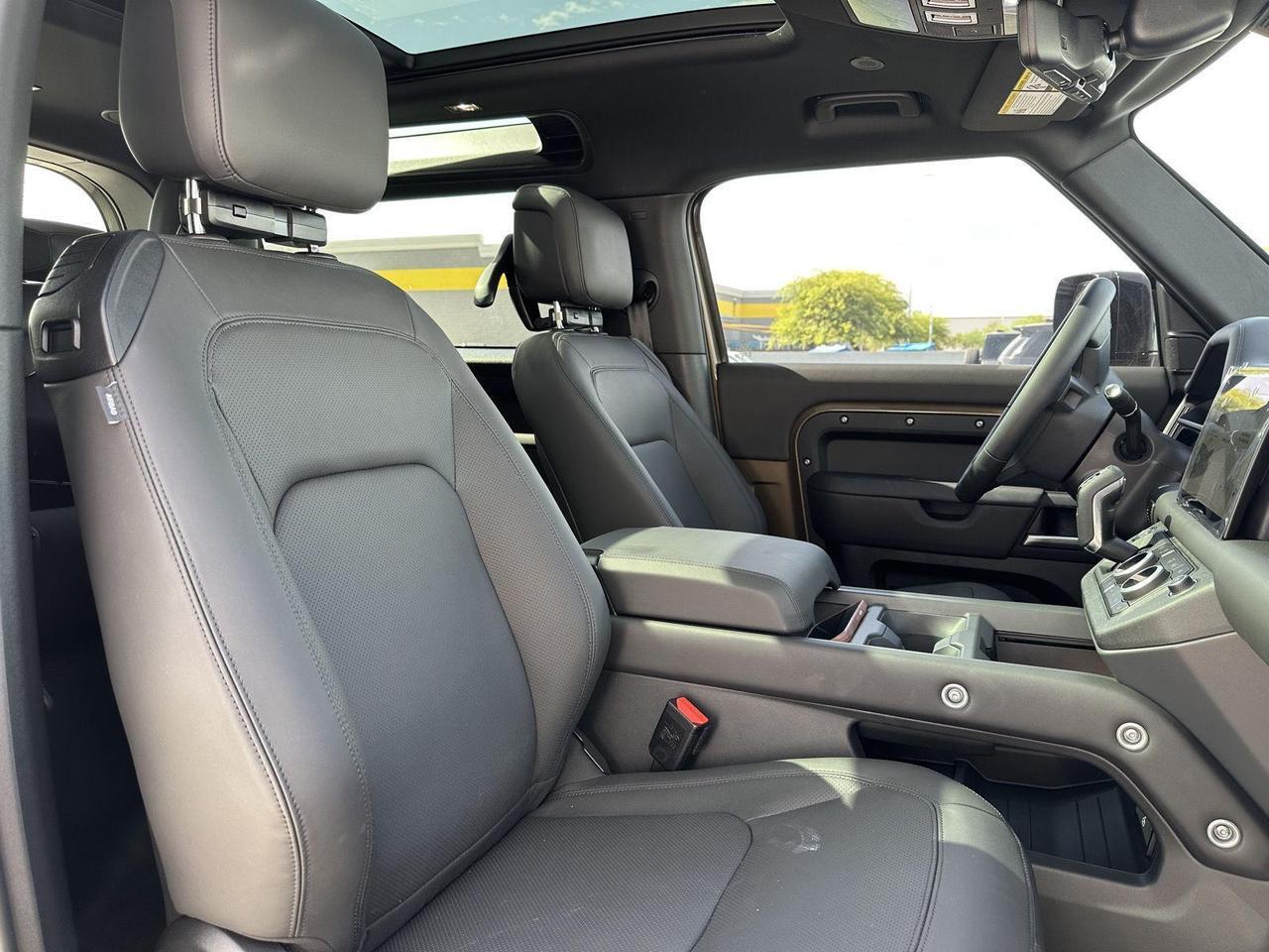 2025 Land Rover Defender X-Dynamic SE Tucson AZ
