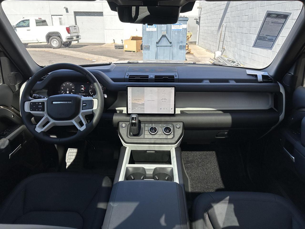 2025 Land Rover Defender X-Dynamic SE Tucson AZ