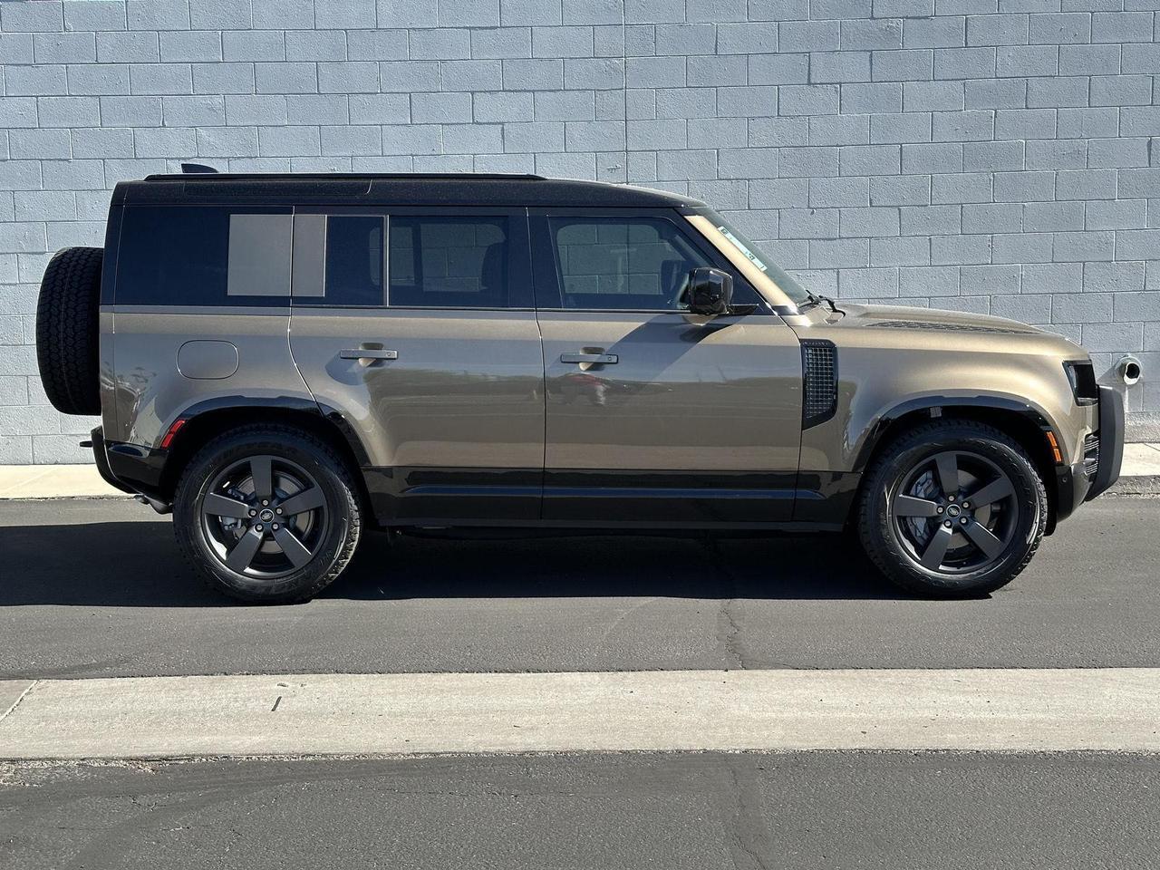 2025 Land Rover Defender X-Dynamic SE Tucson AZ