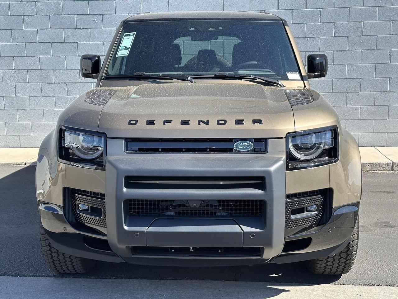 2025 Land Rover Defender X-Dynamic SE Tucson AZ