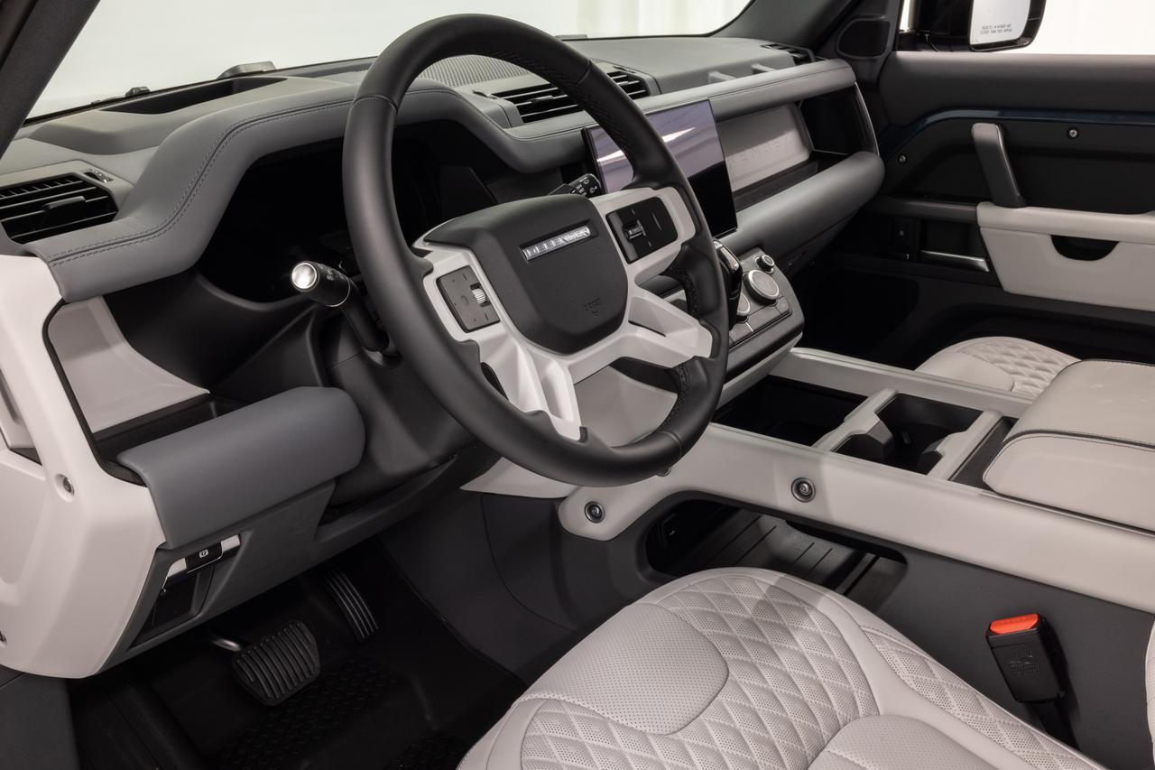 2025 Land Rover Defender X-Dynamic SE Danville VA