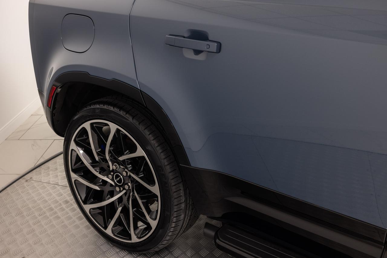 2025 Land Rover Defender X-Dynamic SE Danville VA