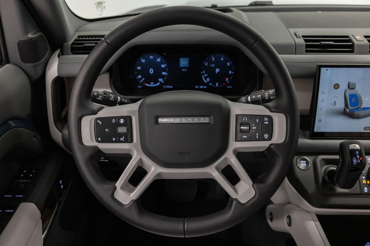 2025 Land Rover Defender X-Dynamic SE Danville VA