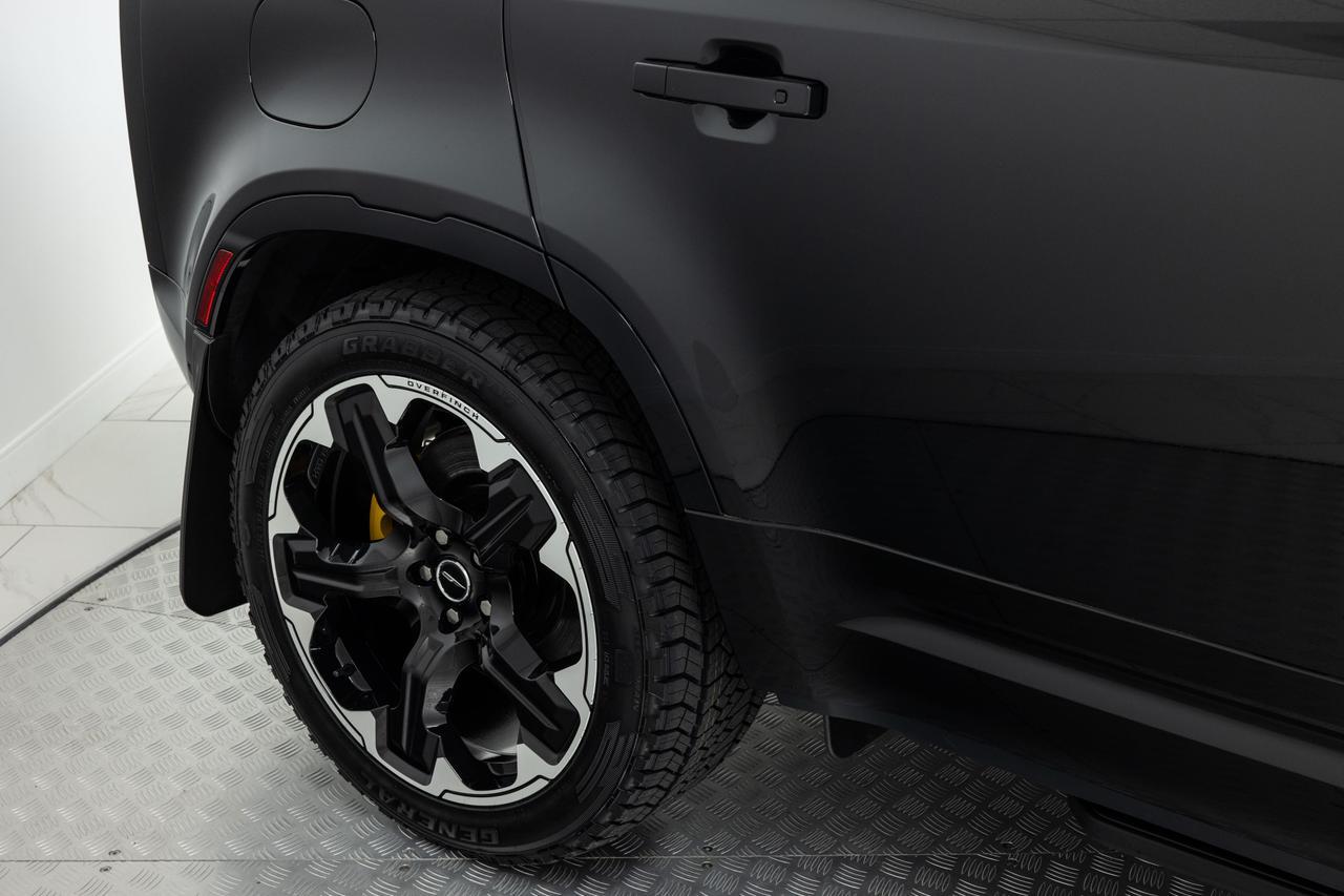2025 Land Rover Defender X-Dynamic SE Danville VA