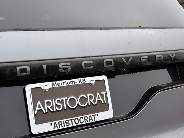 2025 Land Rover Discovery Dynamic SE Oshkosh WI
