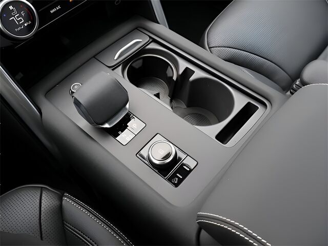 2025 Land Rover Discovery Dynamic SE Oshkosh WI