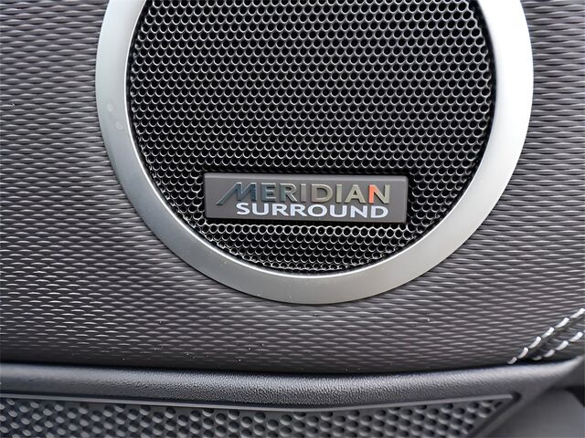 2025 Land Rover Discovery Dynamic SE Oshkosh WI