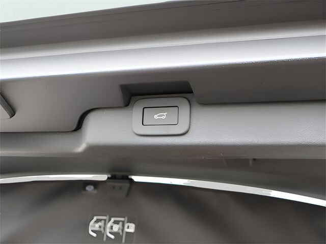 2025 Land Rover Discovery Dynamic SE Oshkosh WI