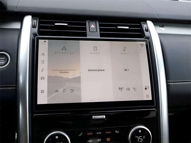 2025 Land Rover Discovery Dynamic SE Oshkosh WI