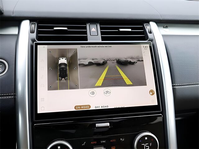 2025 Land Rover Discovery Dynamic SE Oshkosh WI