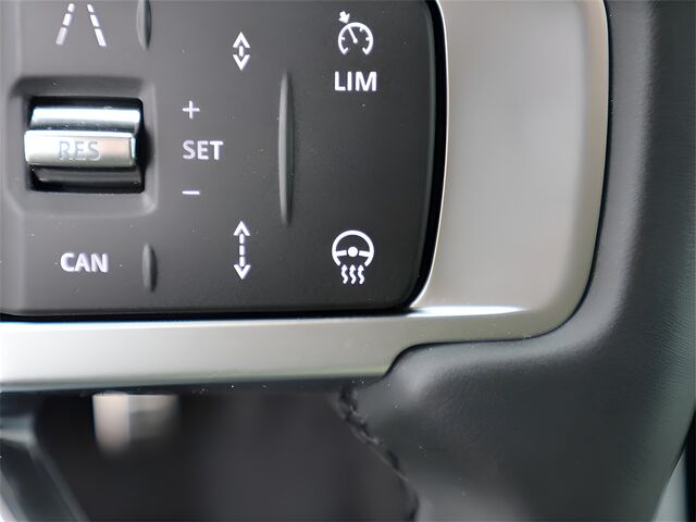 2025 Land Rover Discovery Dynamic SE Oshkosh WI