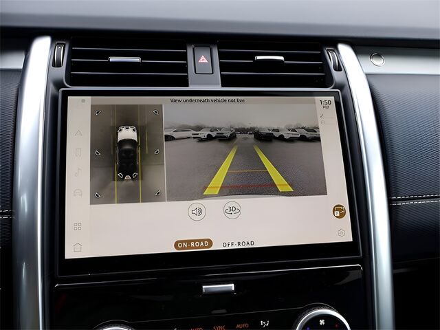 2025 Land Rover Discovery Dynamic SE Oshkosh WI