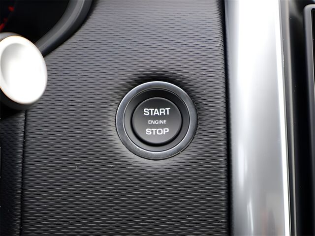 2025 Land Rover Discovery Dynamic SE Oshkosh WI