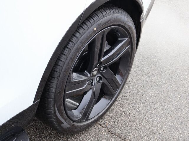 2025 Land Rover Discovery Dynamic SE Oshkosh WI