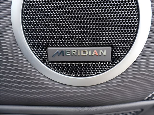 2025 Land Rover Discovery Dynamic SE Oshkosh WI