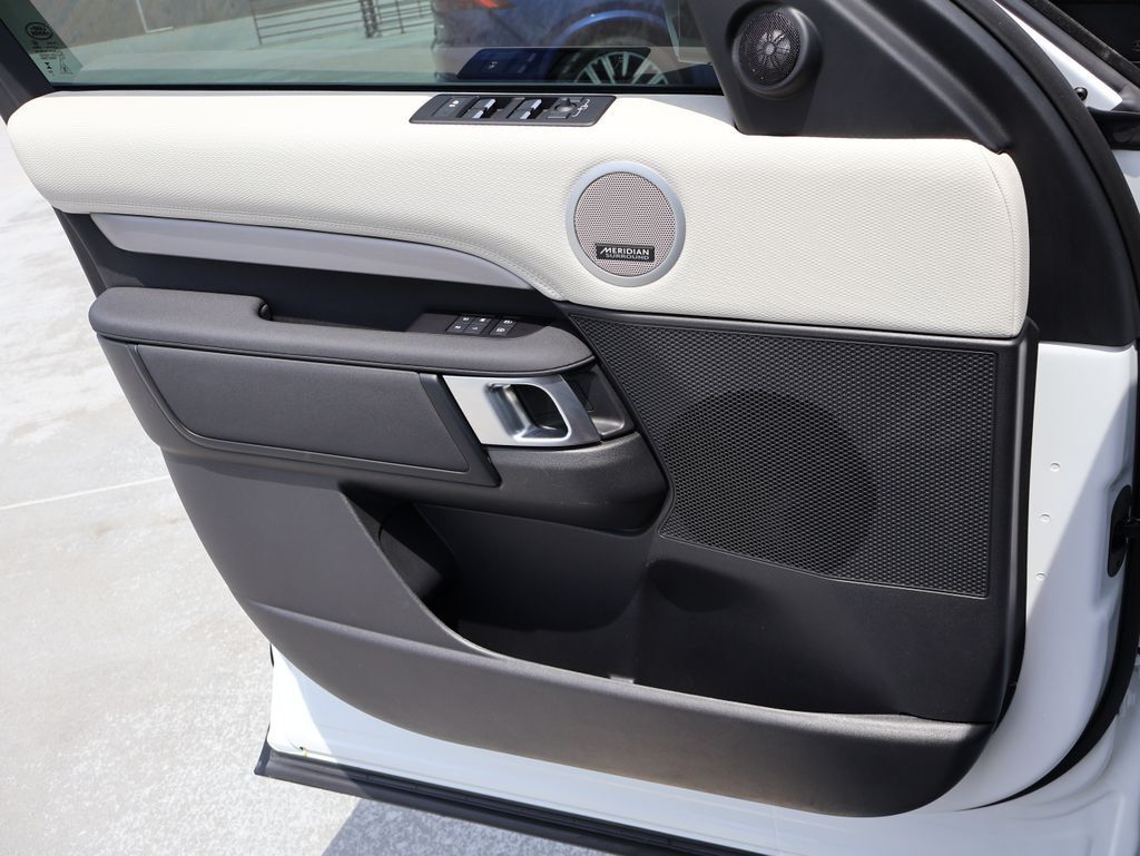 2025 Land Rover Discovery Dynamic SE San Clemente CA