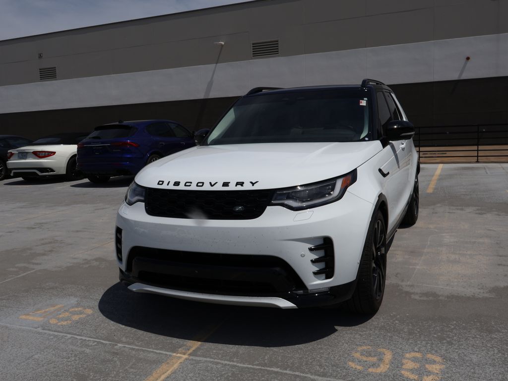 2025 Land Rover Discovery Dynamic SE