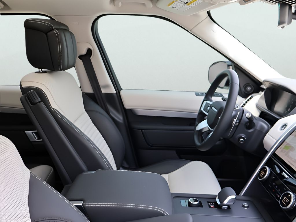 2025 Land Rover Discovery Dynamic SE San Clemente CA