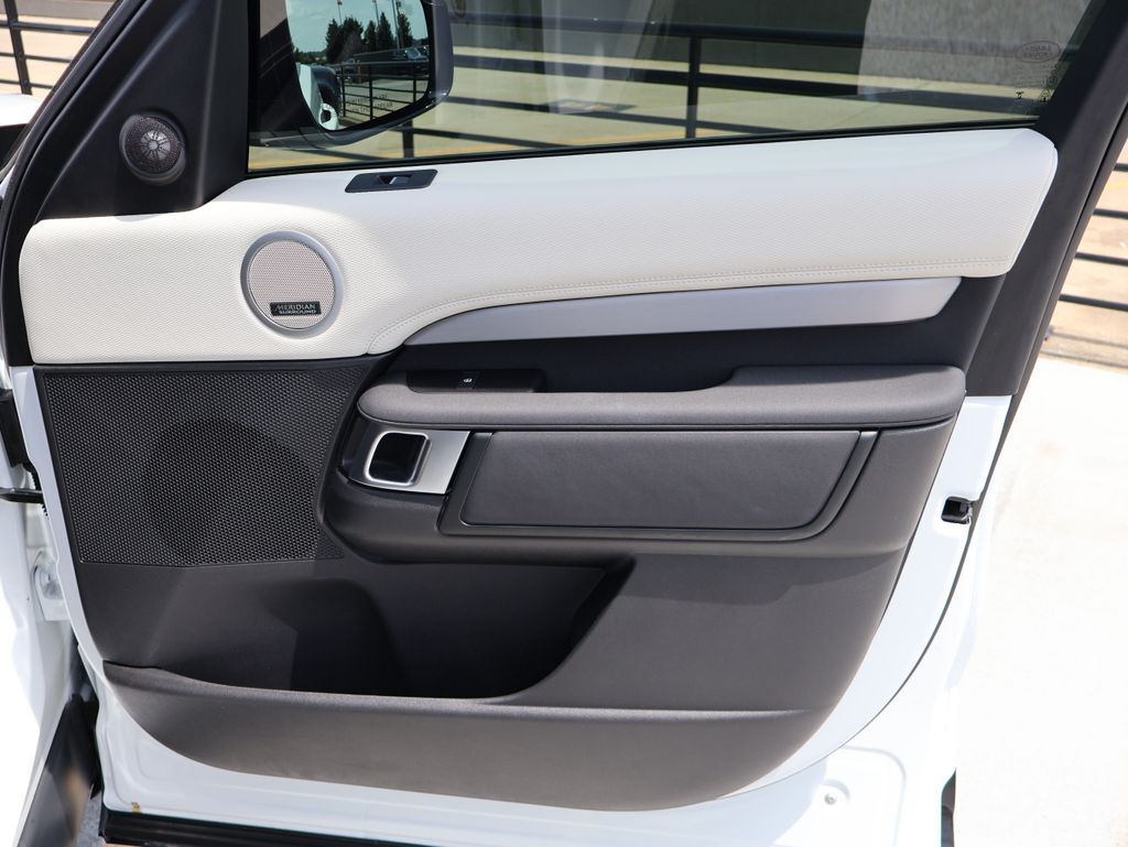 2025 Land Rover Discovery Dynamic SE San Clemente CA