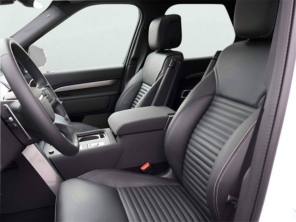 2025 Land Rover Discovery Dynamic SE San Clemente CA