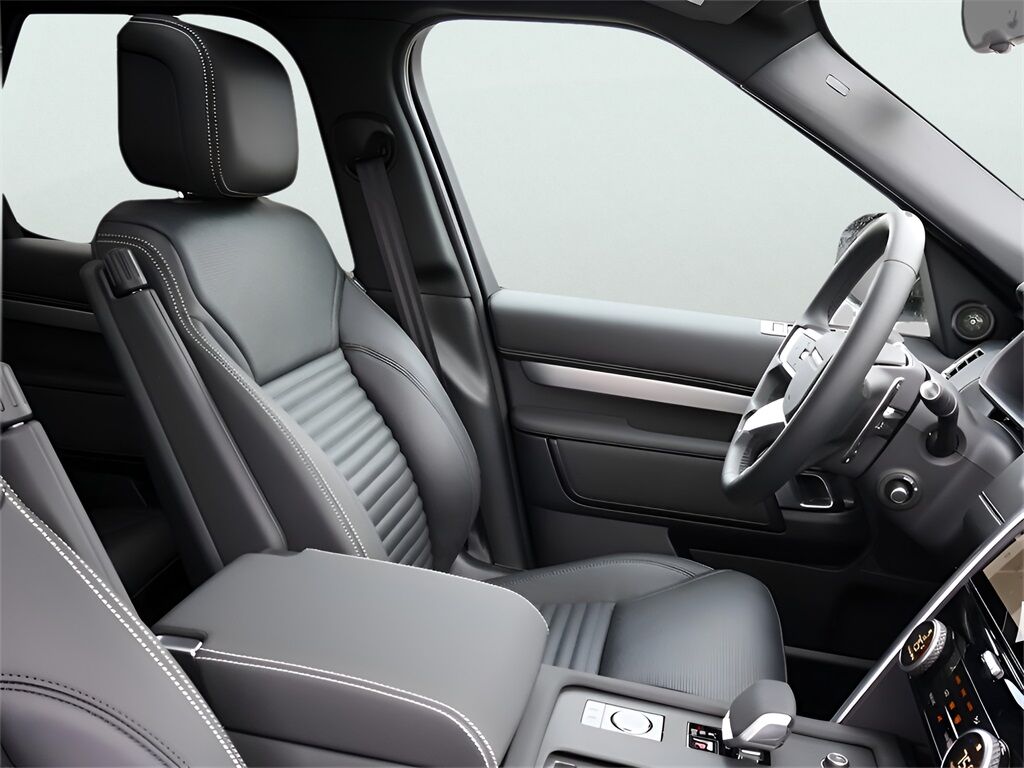 2025 Land Rover Discovery Dynamic SE San Clemente CA