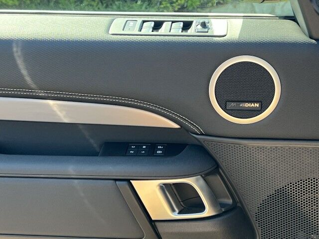 2025 Land Rover Discovery Dynamic SE San Juan TX