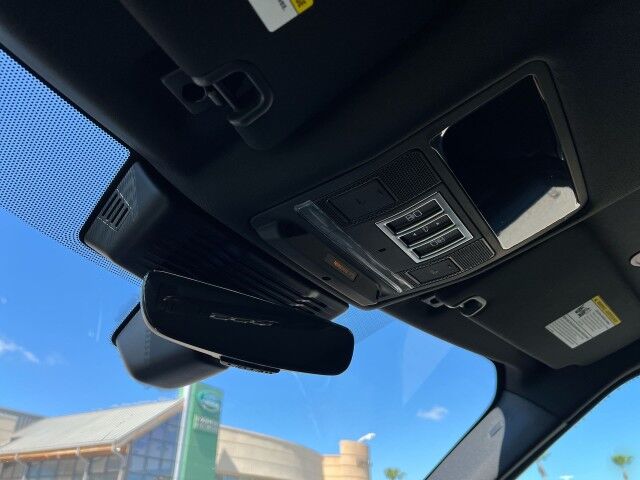 2025 Land Rover Discovery Dynamic SE San Juan TX