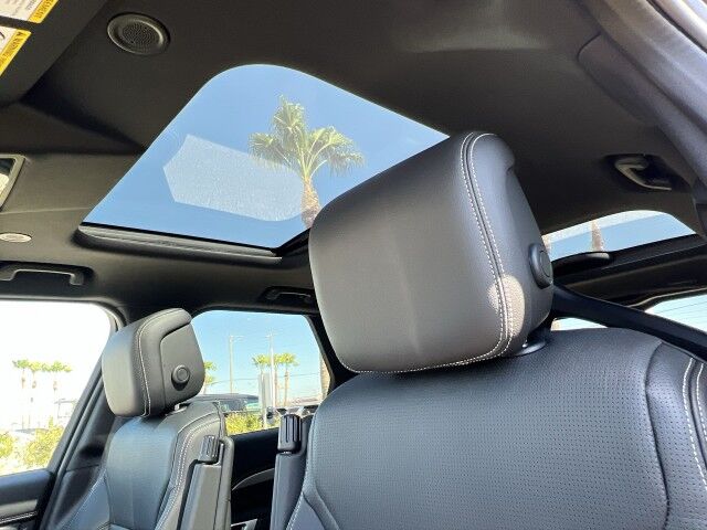 2025 Land Rover Discovery Dynamic SE San Juan TX