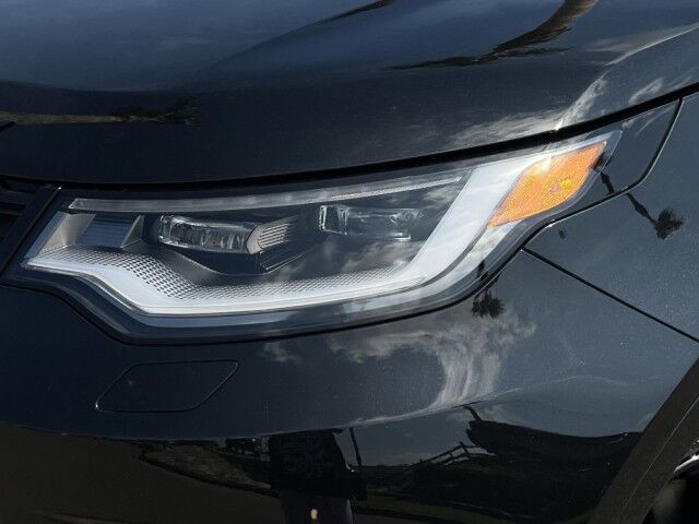 2025 Land Rover Discovery Dynamic SE San Juan TX