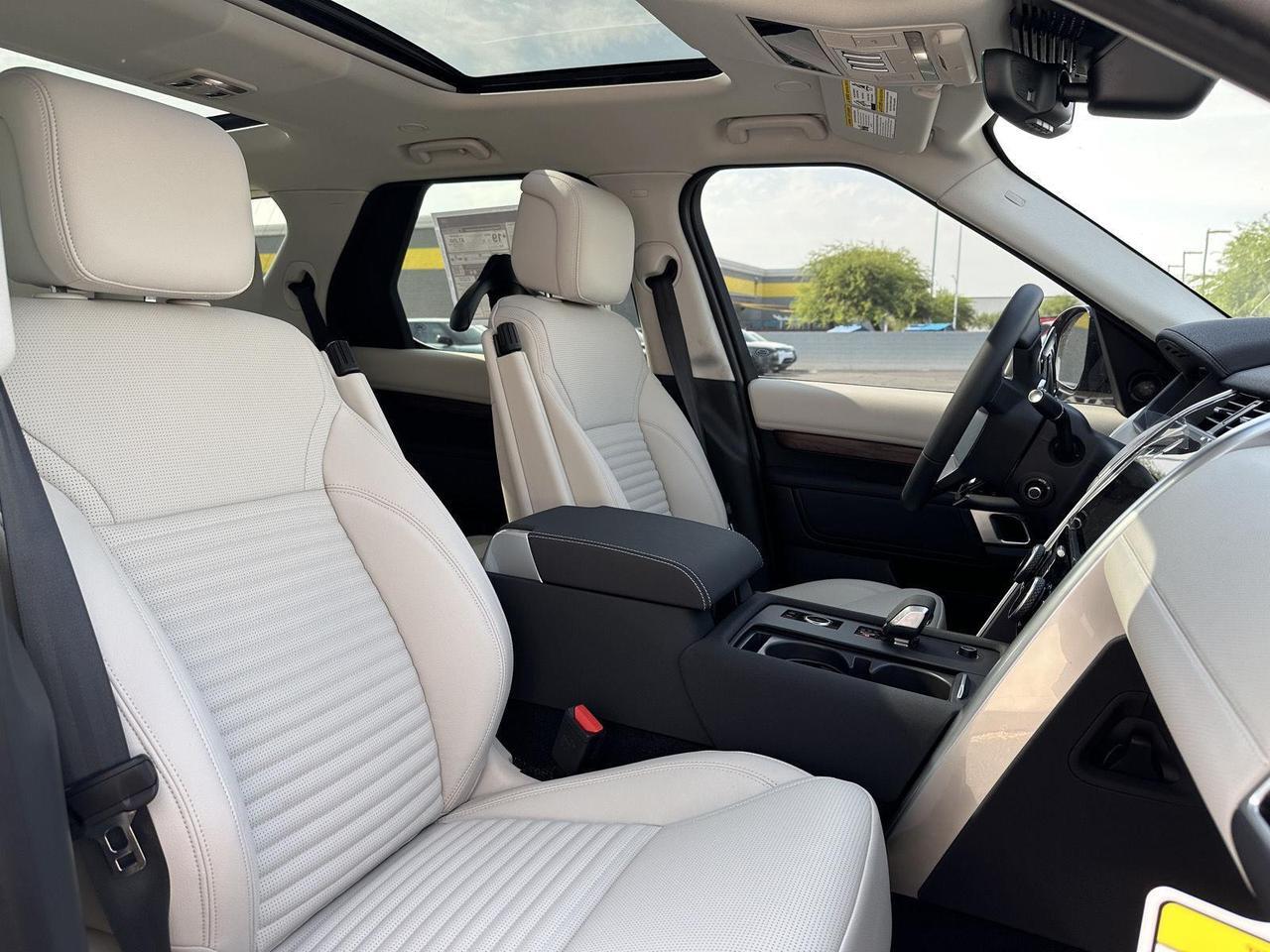 2025 Land Rover Discovery Dynamic SE Tucson AZ