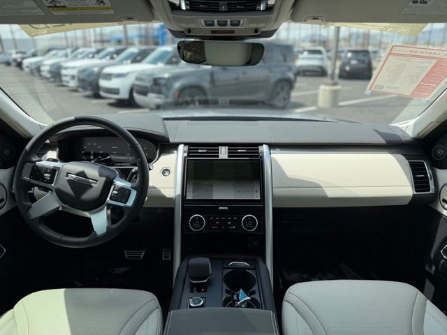 2025 Land Rover Discovery Dynamic SE Tucson AZ