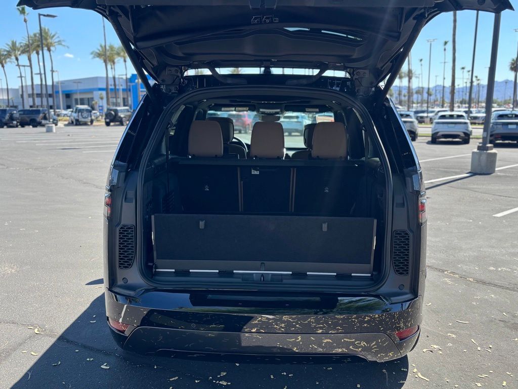 2025 Land Rover Discovery Dynamic SE Tucson AZ