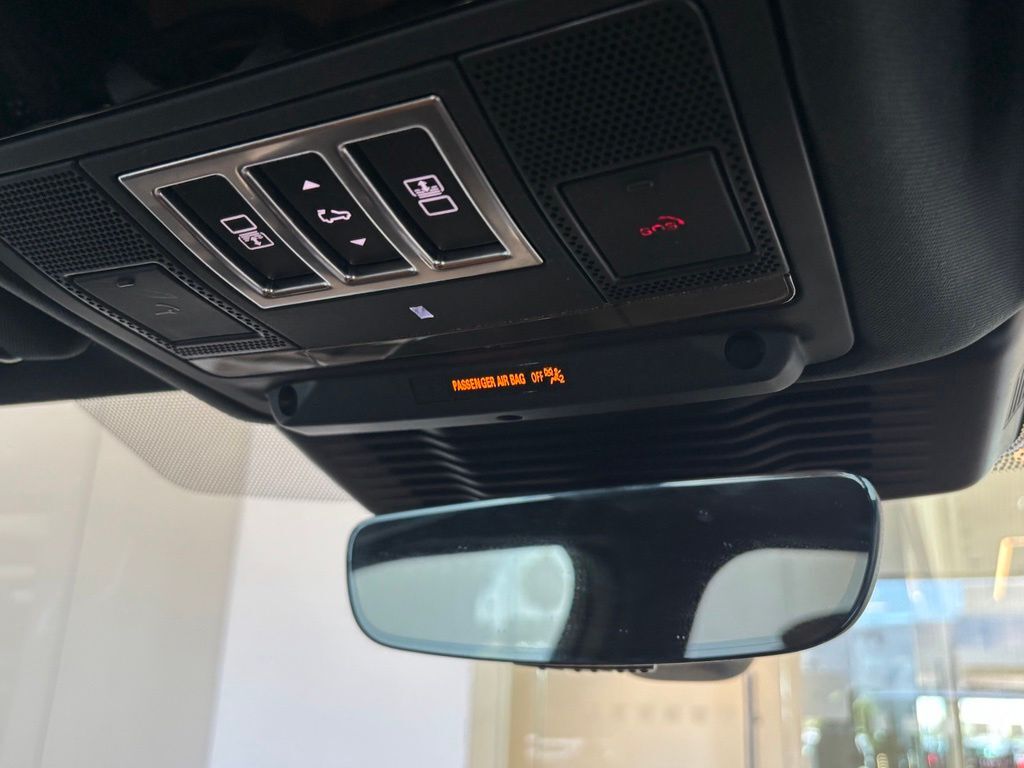 2025 Land Rover Discovery Dynamic SE Tucson AZ