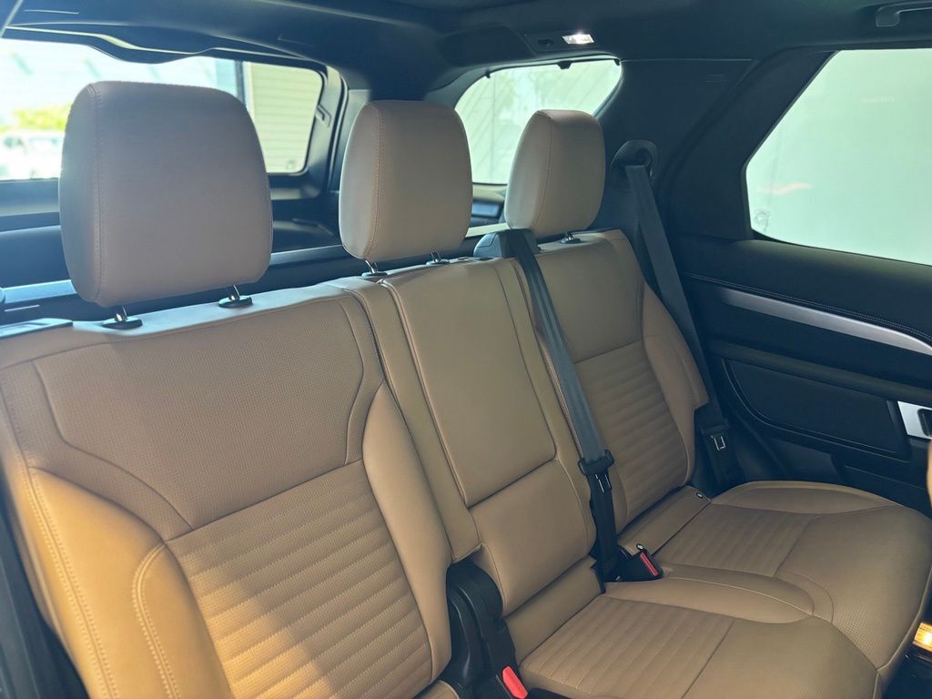 2025 Land Rover Discovery Dynamic SE Tucson AZ